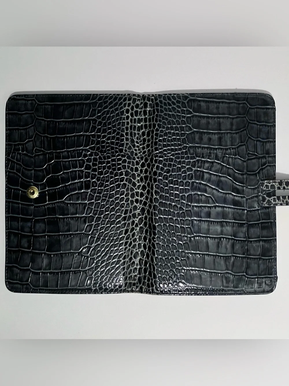 LEVENGER Leather iPAD MINI Faux Crococdile CARRYING CASE / Fold In Display Stand